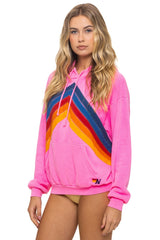 MOUNTAIN STITCH CHEVRON PULLOVER HOODIE RELAXED - NEON PINK
