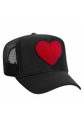 HEART - VINTAGE LOW RISE TRUCKER