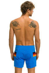 MEN'S HORIZONTAL 5 STRIPE FLEX SHORTS - PARROT BLUE