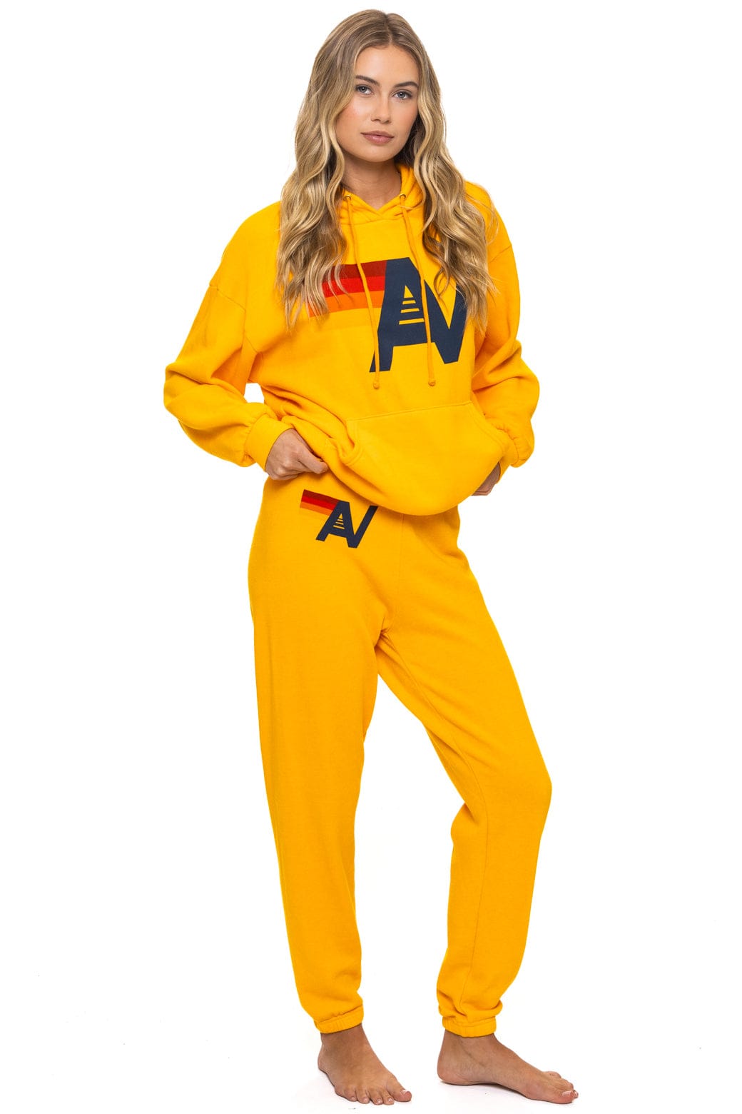 LOGO PULLOVER RELAXED HOODIE - GOLD