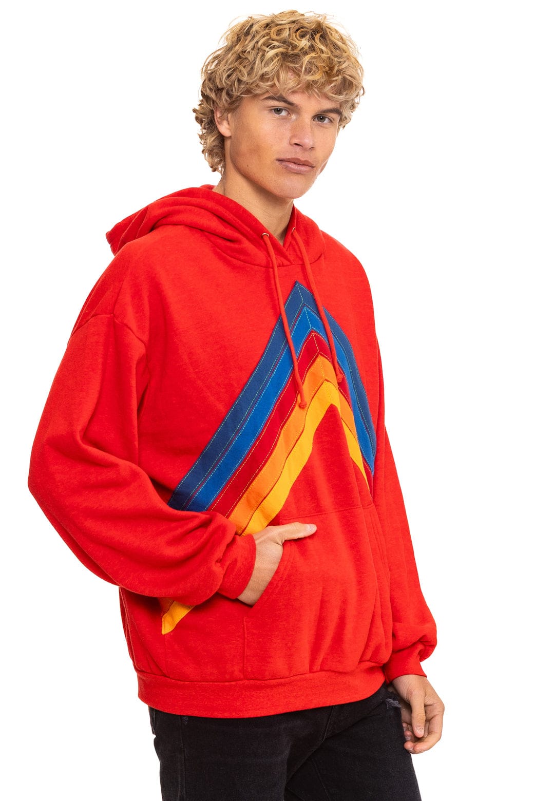 MOUNTAIN STITCH CHEVRON PULLOVER HOODIE RELAXED - RED