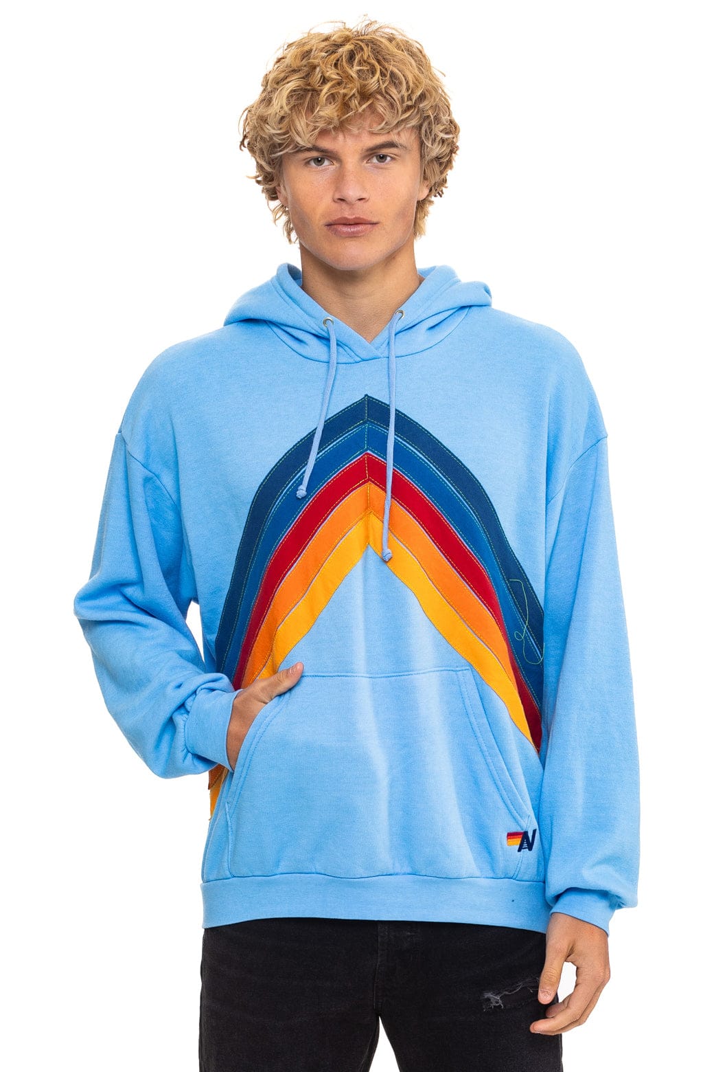 MOUNTAIN STITCH CHEVRON PULLOVER HOODIE RELAXED - SKY