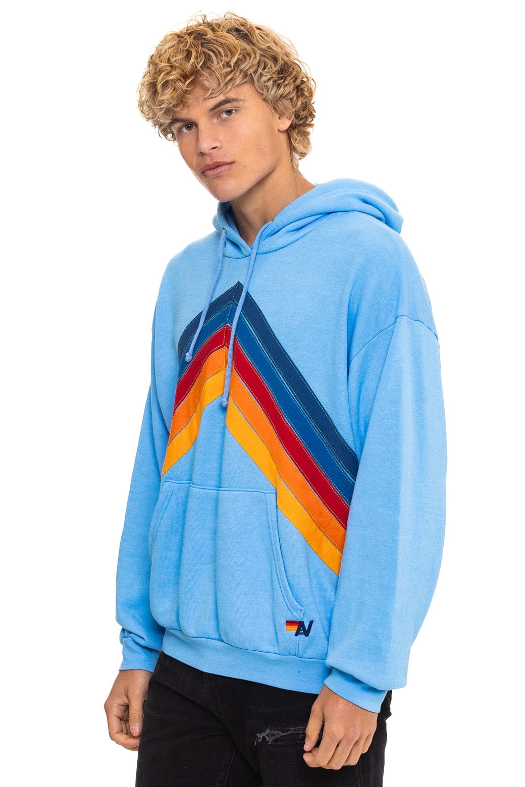MOUNTAIN STITCH CHEVRON PULLOVER HOODIE RELAXED - SKY