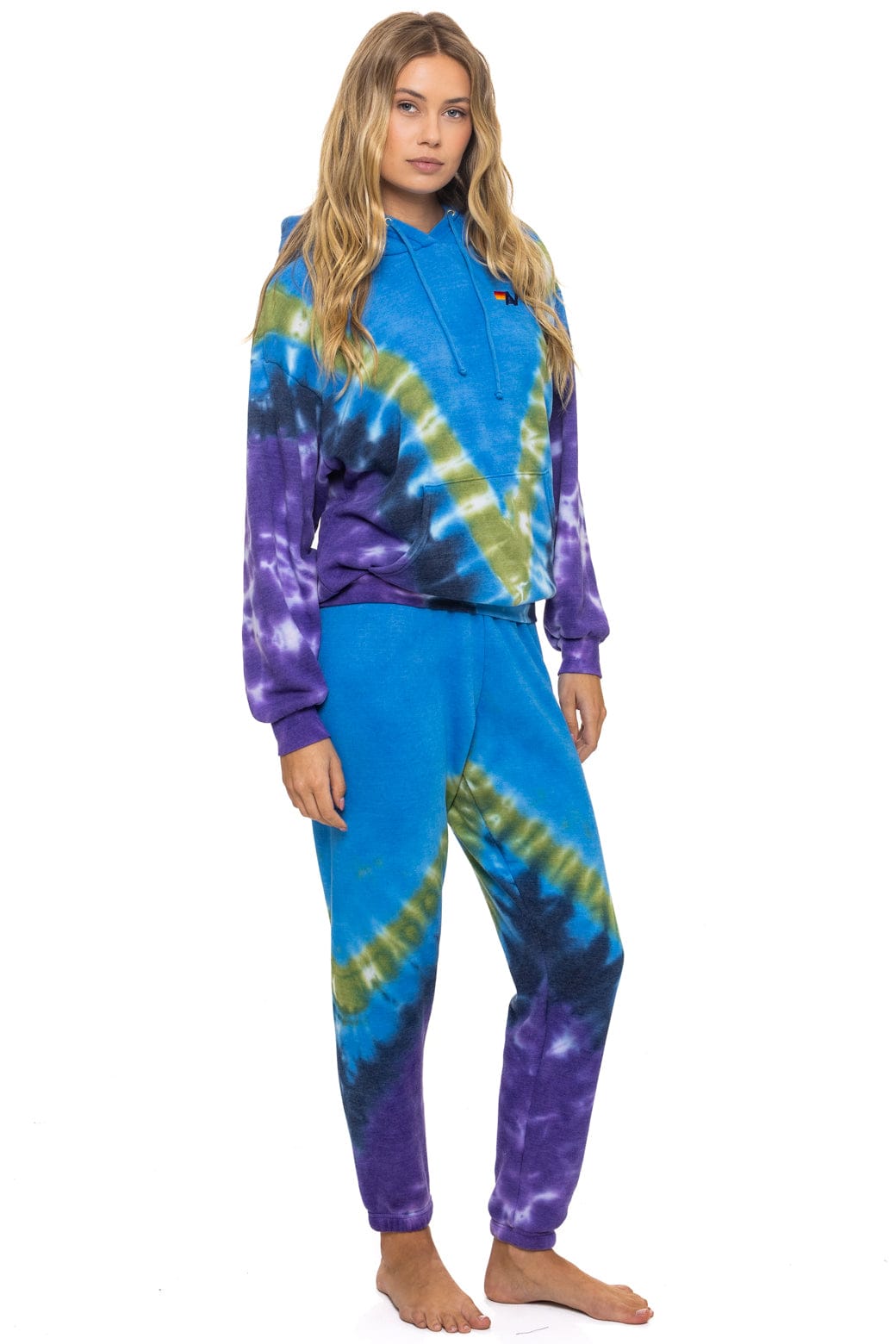 HAND DYED V RELAXED PULLOVER HOODIE - TIE DYE OCEAN // PURPLE