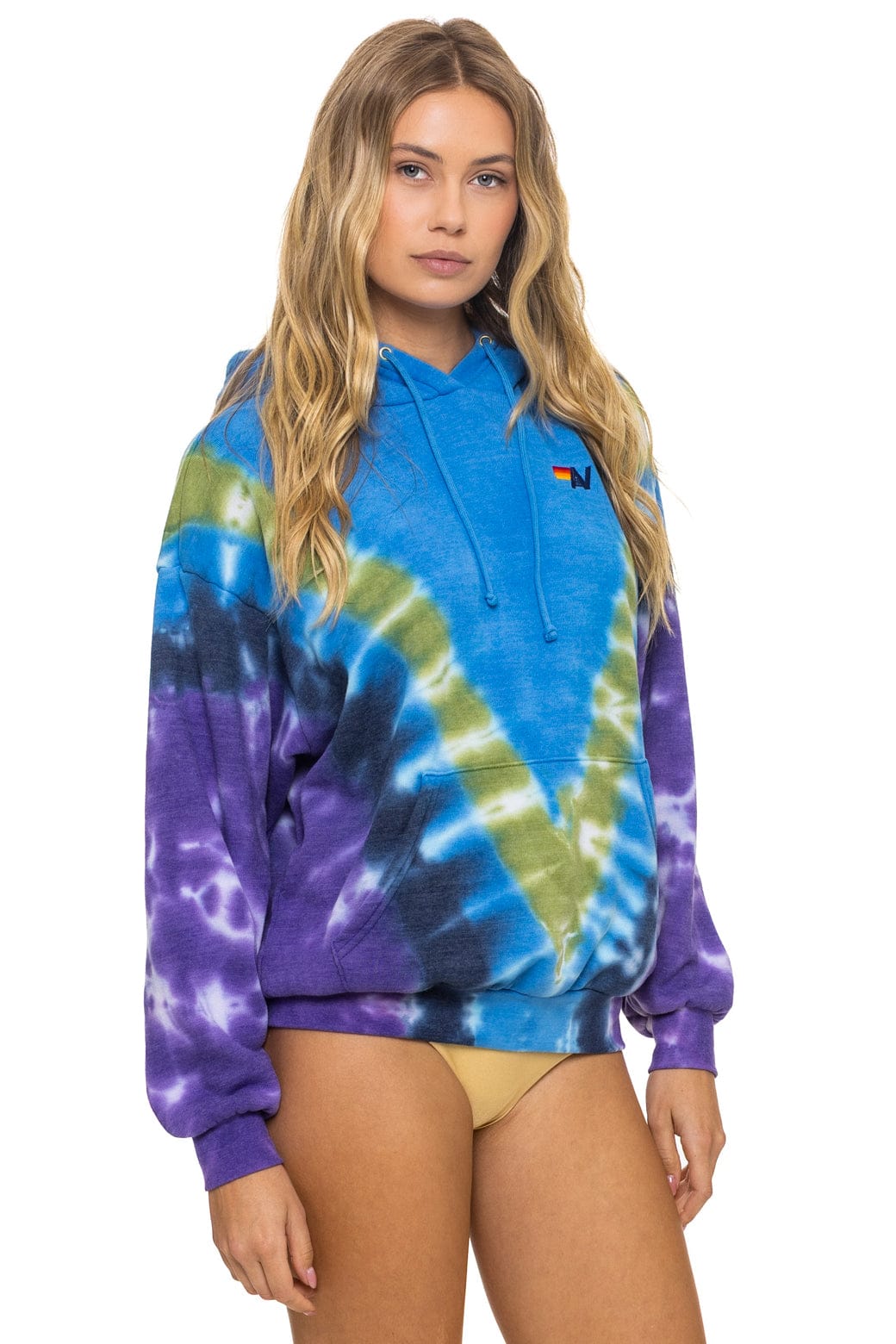 HAND DYED V RELAXED PULLOVER HOODIE - TIE DYE OCEAN // PURPLE