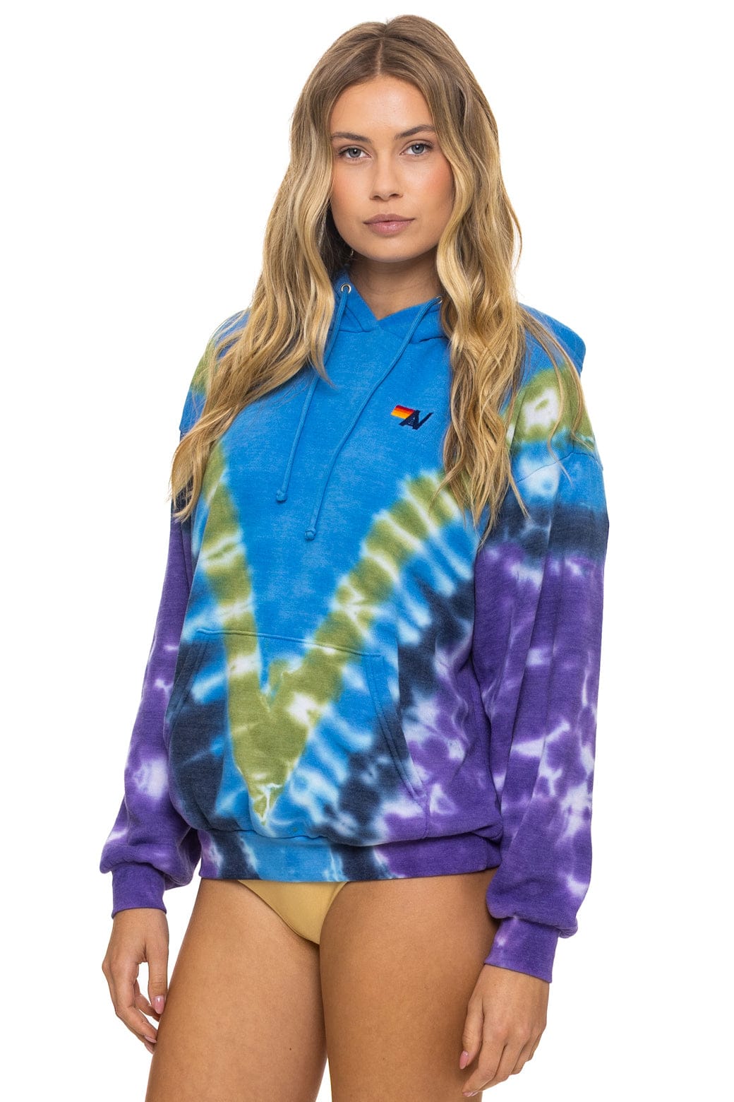 HAND DYED V RELAXED PULLOVER HOODIE - TIE DYE OCEAN // PURPLE